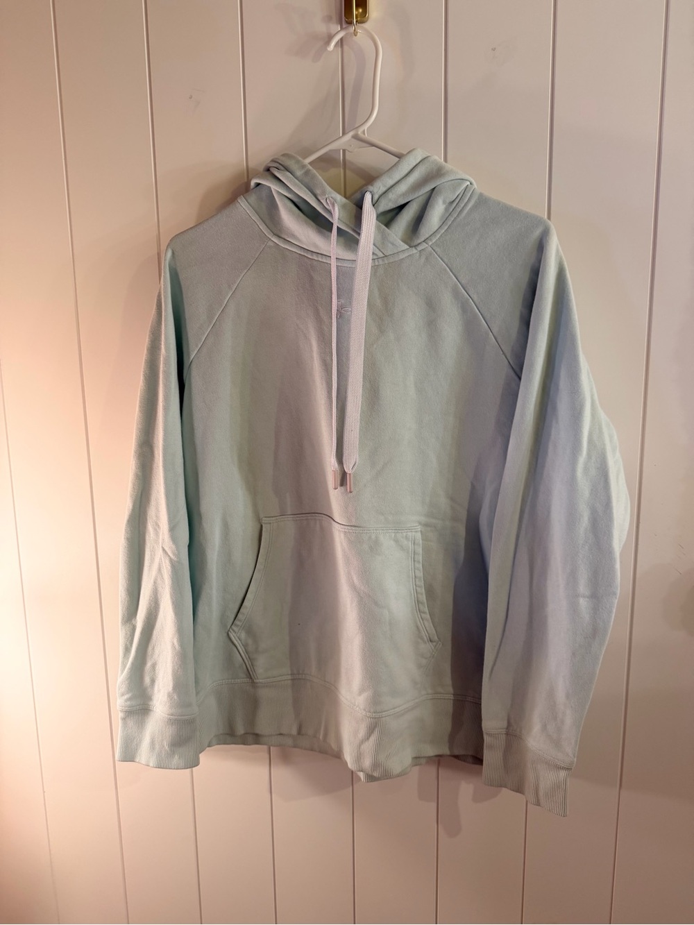 Under Armour women’s mint green fleece hoodie – Large